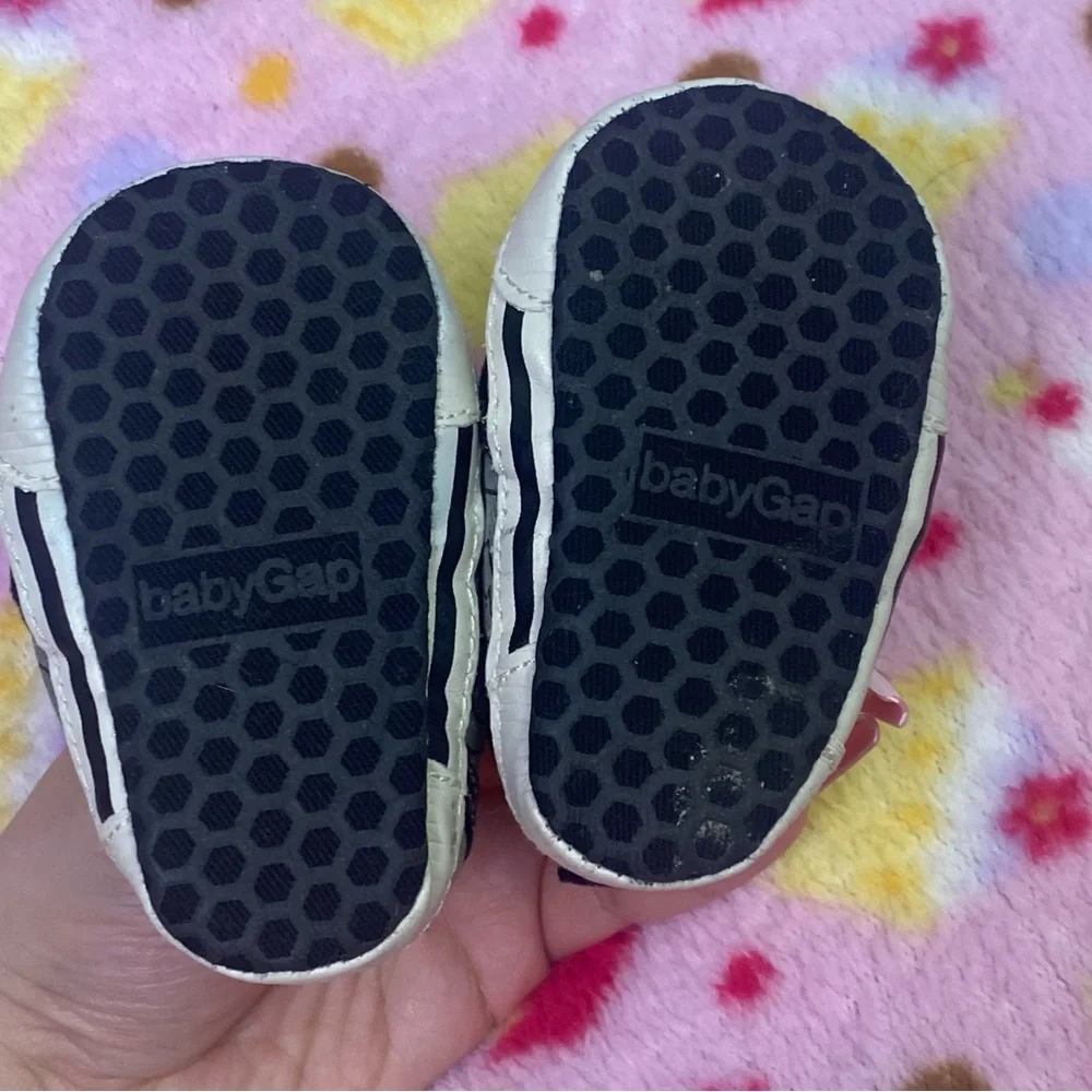 Baby Gap Halloween bat slip on shoes